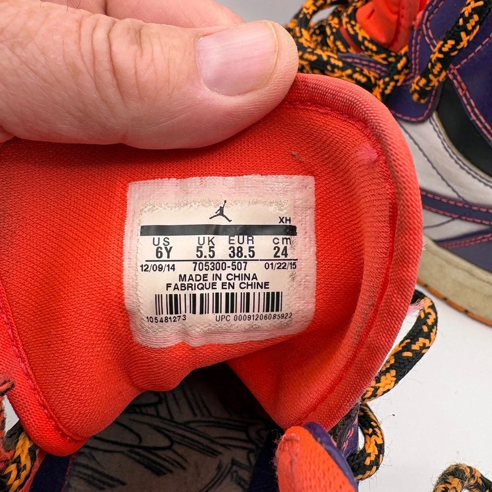 Jordan 1 Retro High Taz Court Purple Bright Crimson Kids 6Y 705300-507